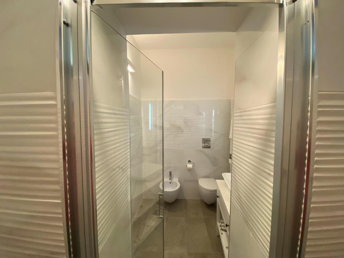 Ferienwohnung Nicolaus Sesto Calende Exterior foto