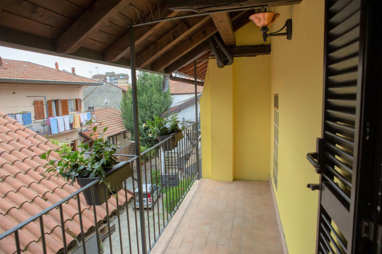 Ferienwohnung Nicolaus Sesto Calende Exterior foto